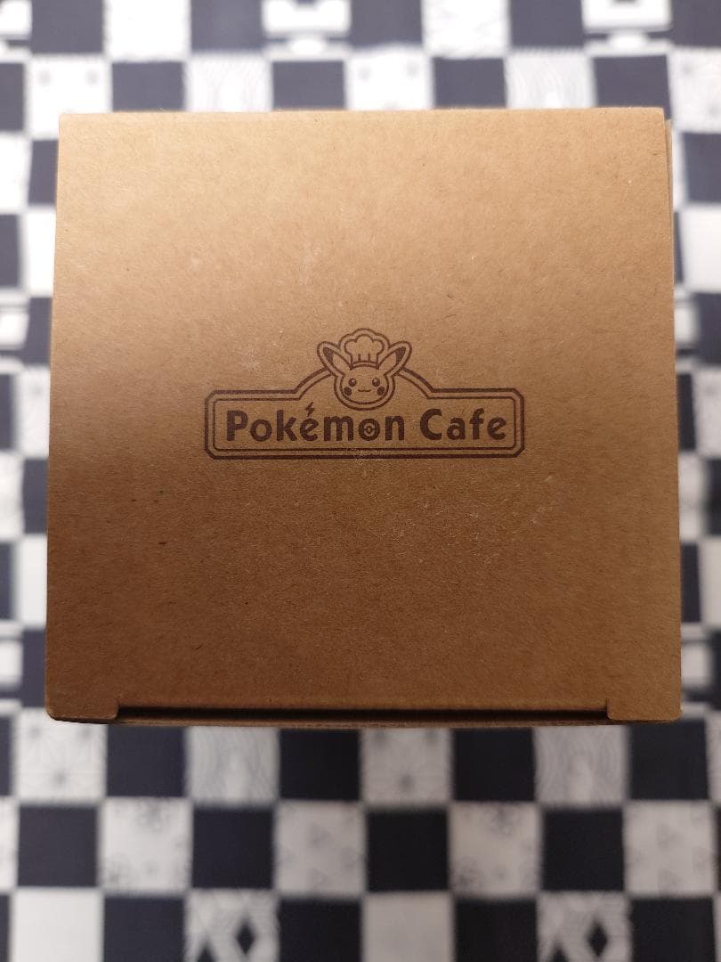 ポケモンカフェ　ピカチュウ　タンブラーとコースター（3枚）セット