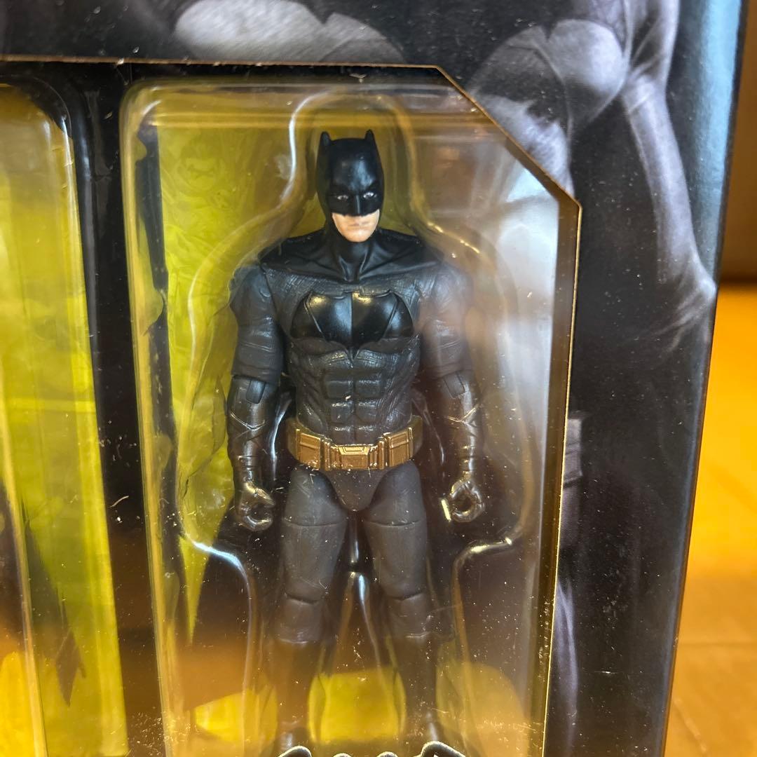 バットマン85周年記念3体ベーシックフィギュアセット　海外限定