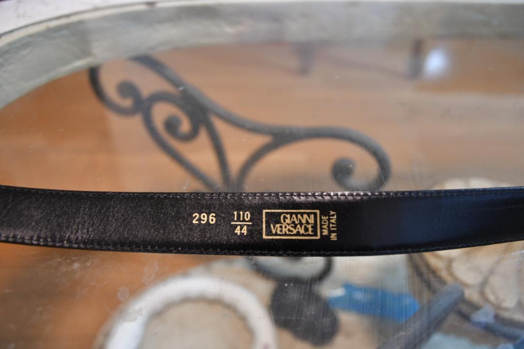 GIANNI VERSACE 本革 レザーベルト ブラック 4連金具 - メルカリ