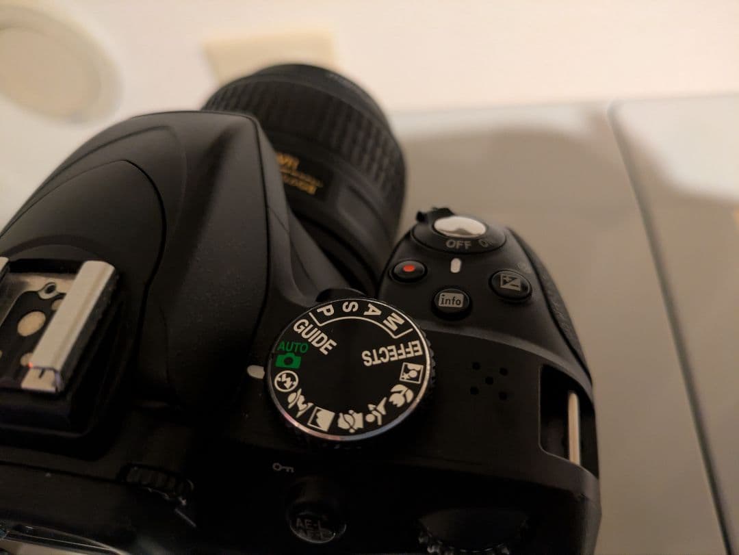 Nikon D3300 ドライボックスも付属します - メルカリ