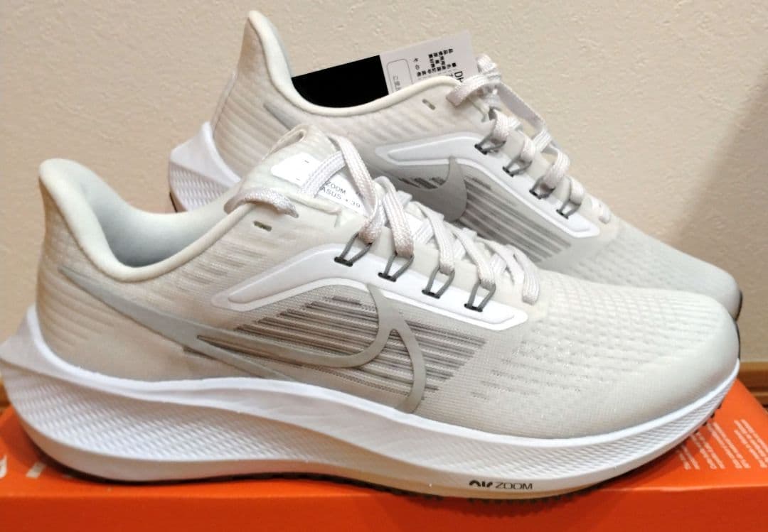 【新品未使用】NIKE ナイキ エア ズーム ペガサス 39 26.5cm