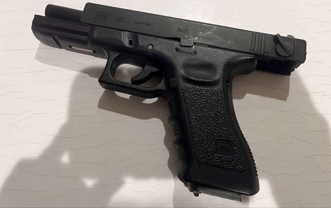 東京マルイ　ガスブローバックグロック18c