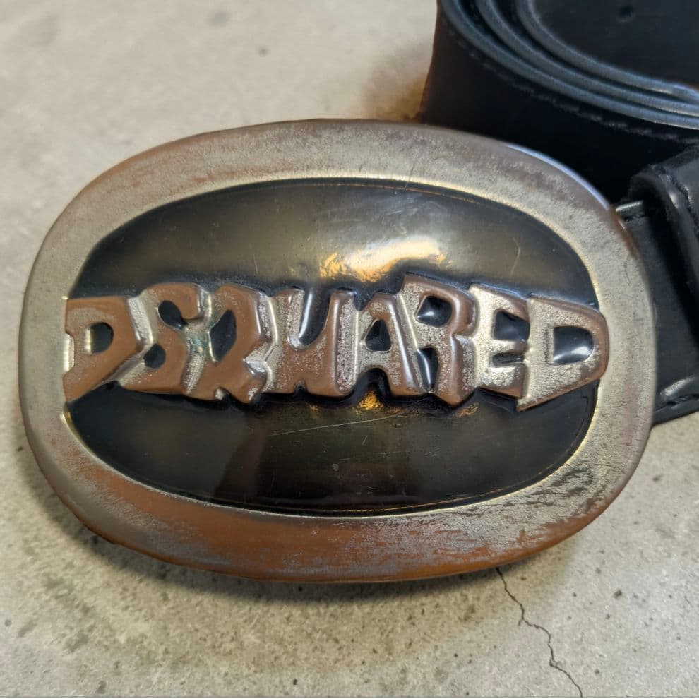 DSQUARED2 ディースクエアード ロゴバックル ベルト レザー 黒 - メルカリ