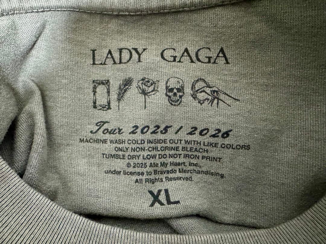 未使用★Lady Gaga MAYHEM BALL CAMEO Tシャツ XL