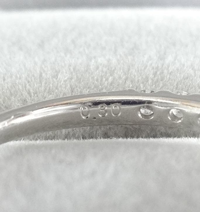 0.30ct　ダイヤモンド　ハーフエタニティ　リング　プラチナ