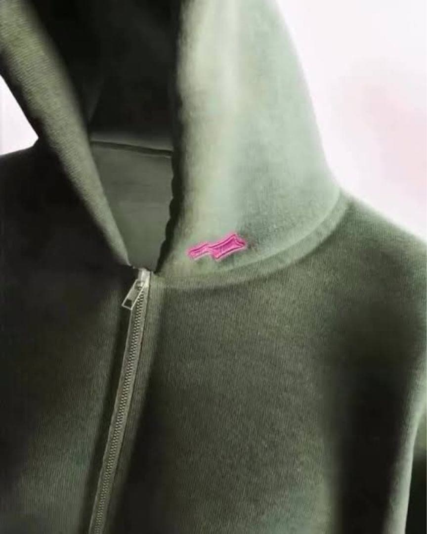 SKYLRK ZIP HOODIE - TREE - メルカリ