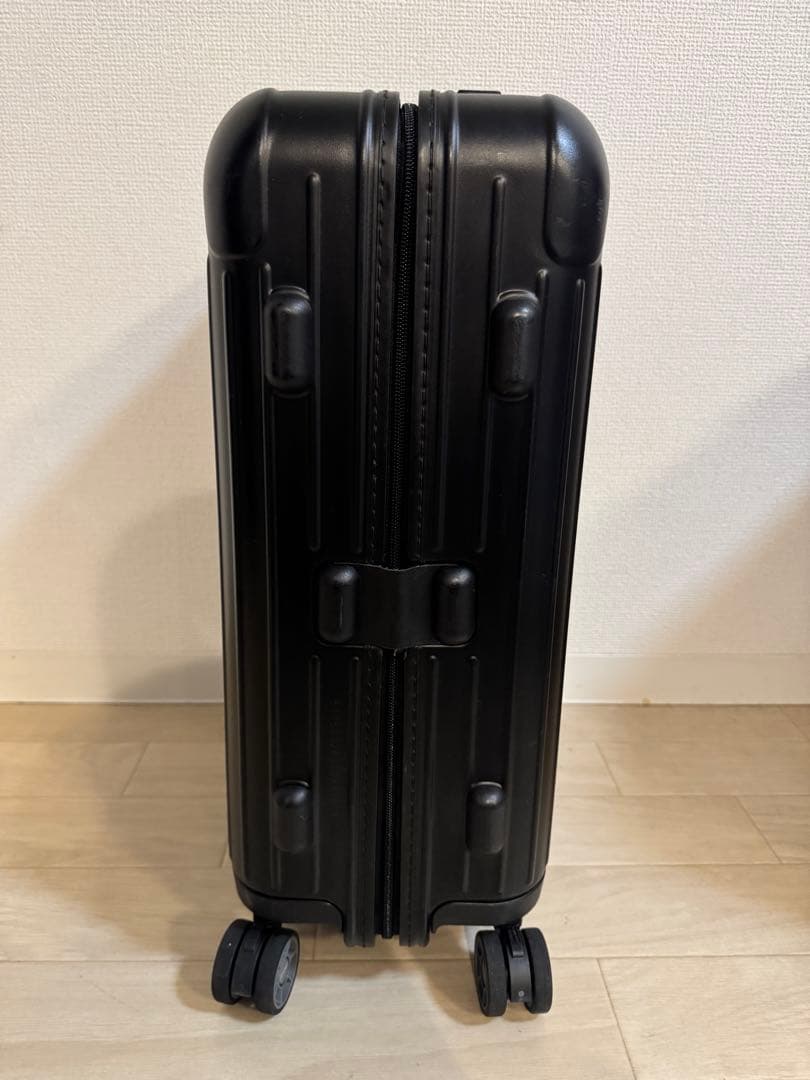 rimowaリモワ サルサ マットブラック 32L 4輪 美品 マイリモワ登録済