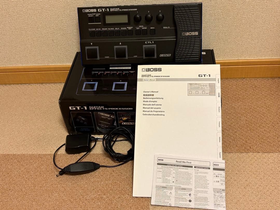 【良品】BOSS GT-1 ギターマルチエフェクター（教則本付）