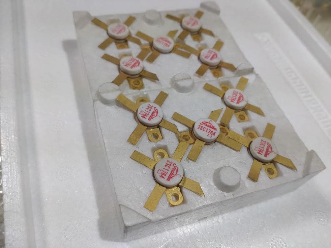 TOSHIBA 2SC1764 10PCS 新品未使用 - メルカリ