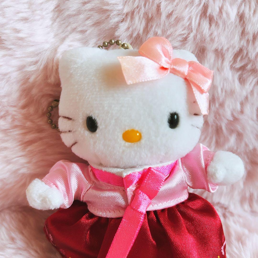 希少レア ハローキティ ぬいぐるみ マスコット 世界の衣装 サンリオ