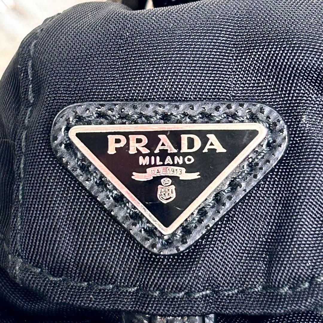 極美品】PRADA リュック型 キーホルダー バッグチャーム 小物入れ 黒