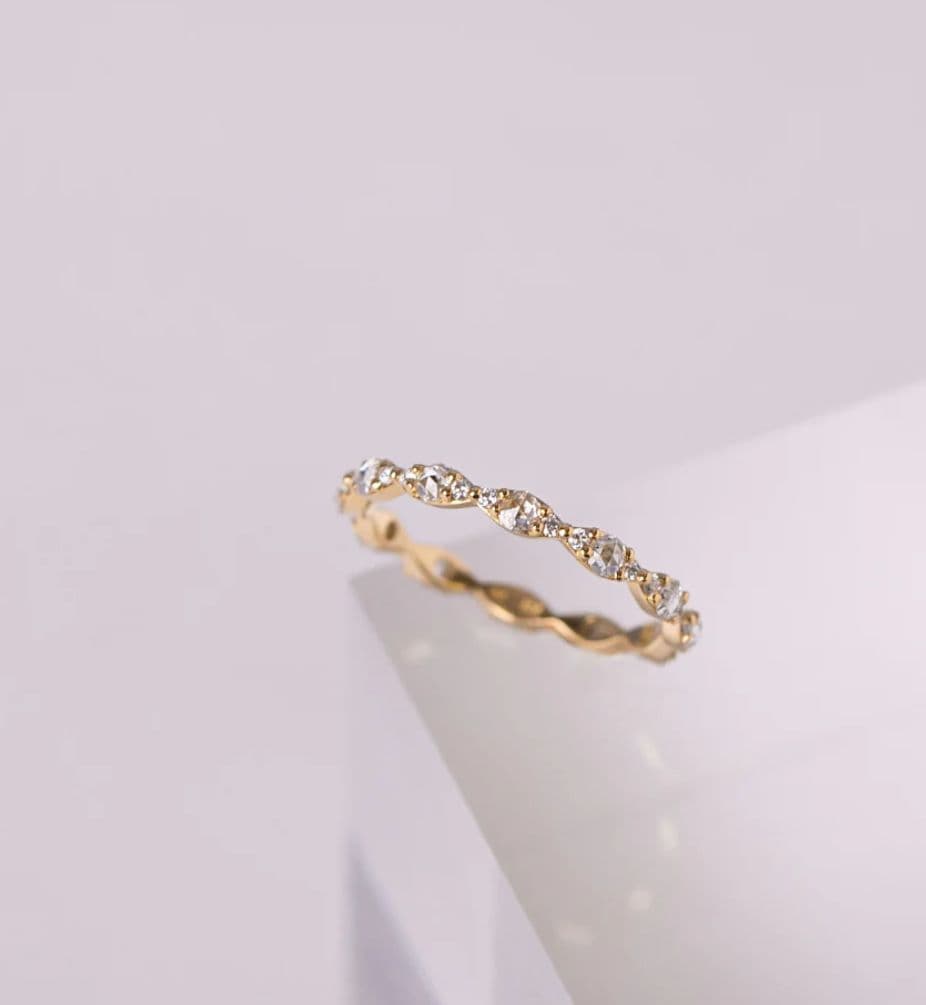 オレフィーチェ バラーレ リング PG 9号 K18 エタニティリング - メルカリ