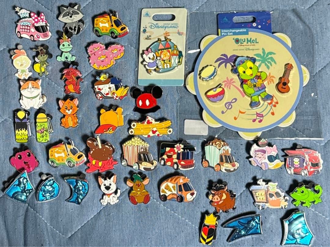 ディズニーピンバッジまとめ売りDisney pin