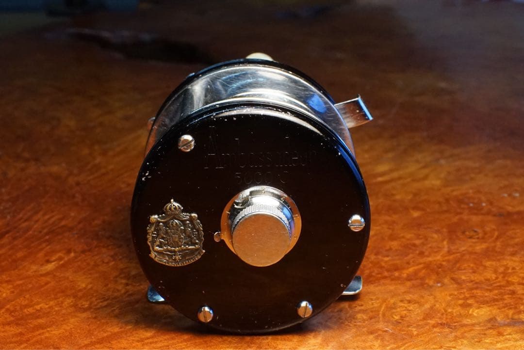 ABU アンバサダー 5000C 4スクリュー メンテ済 フレーム修正済 - メルカリ