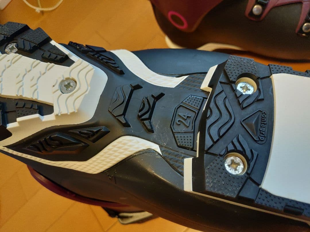 【美品】Salomon Quest Pro 100 W 24.0cm