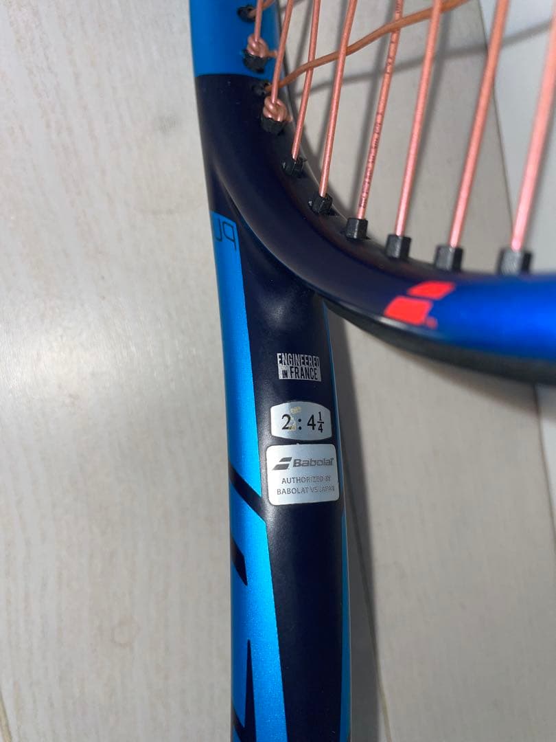 バボラ ピュアドライブ98 G2 2023年 ストリングス張りたて - メルカリ