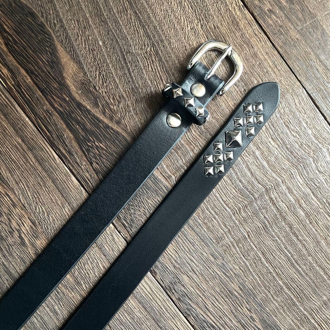 スタッズナローロングベルト　シルバー　牛ヌメ　サルカンスタッズHTC CALEE ナローロングベルト シルバー 牛ヌメ exca HTC CALEE