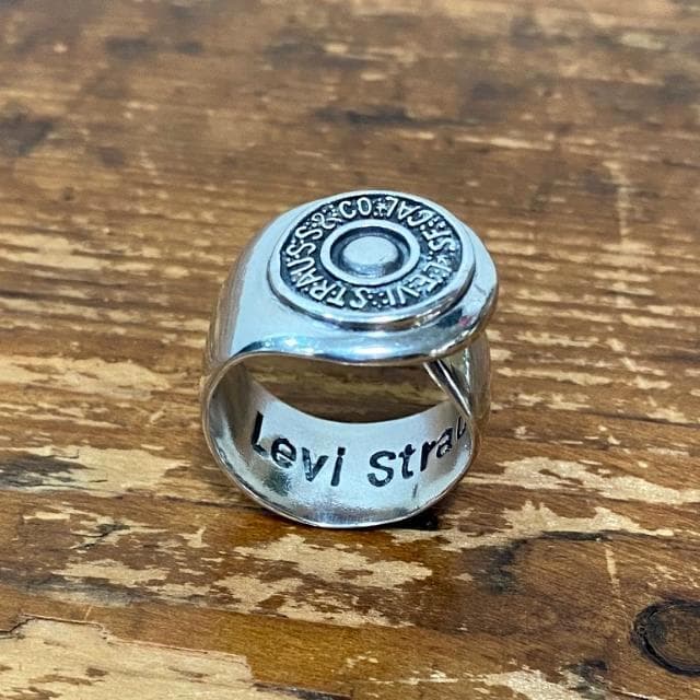 激レア! 00's Levi's 150周年記念 シルバー製 ボタン リング - メルカリ