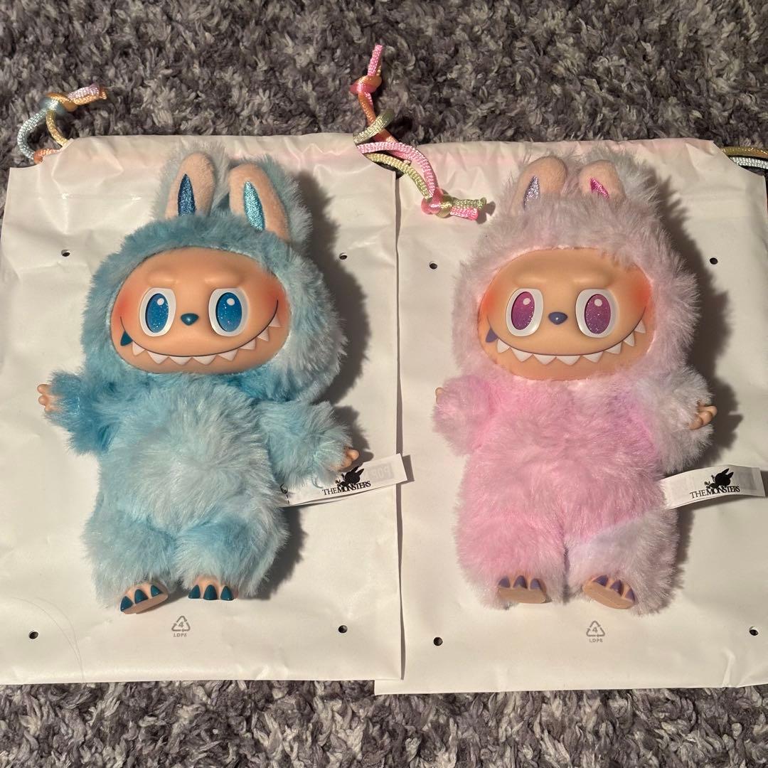 THE MONSTERS Big into Energy ぬいぐるみペンダント - メルカリ