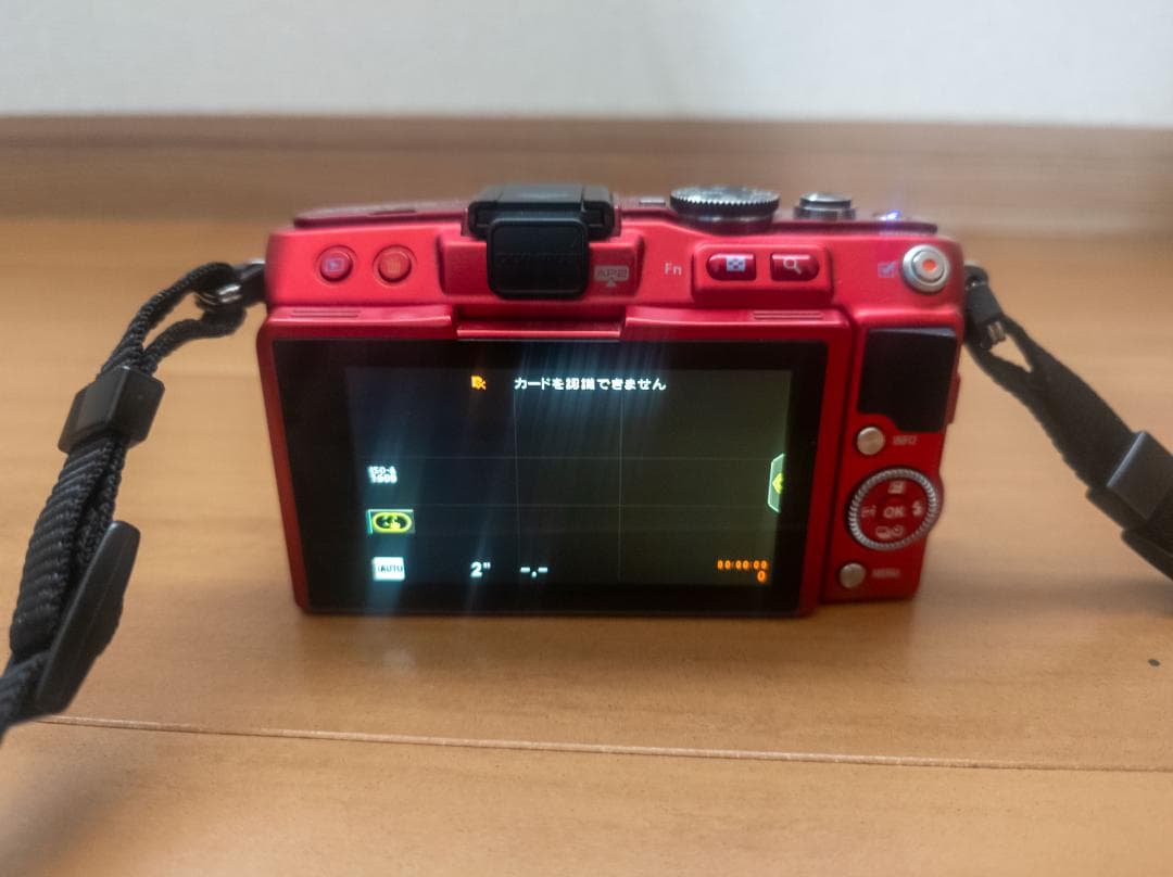 ジャンク品】Olympus E-PL6 ミラーレスカメラ レッド+レンズ2本