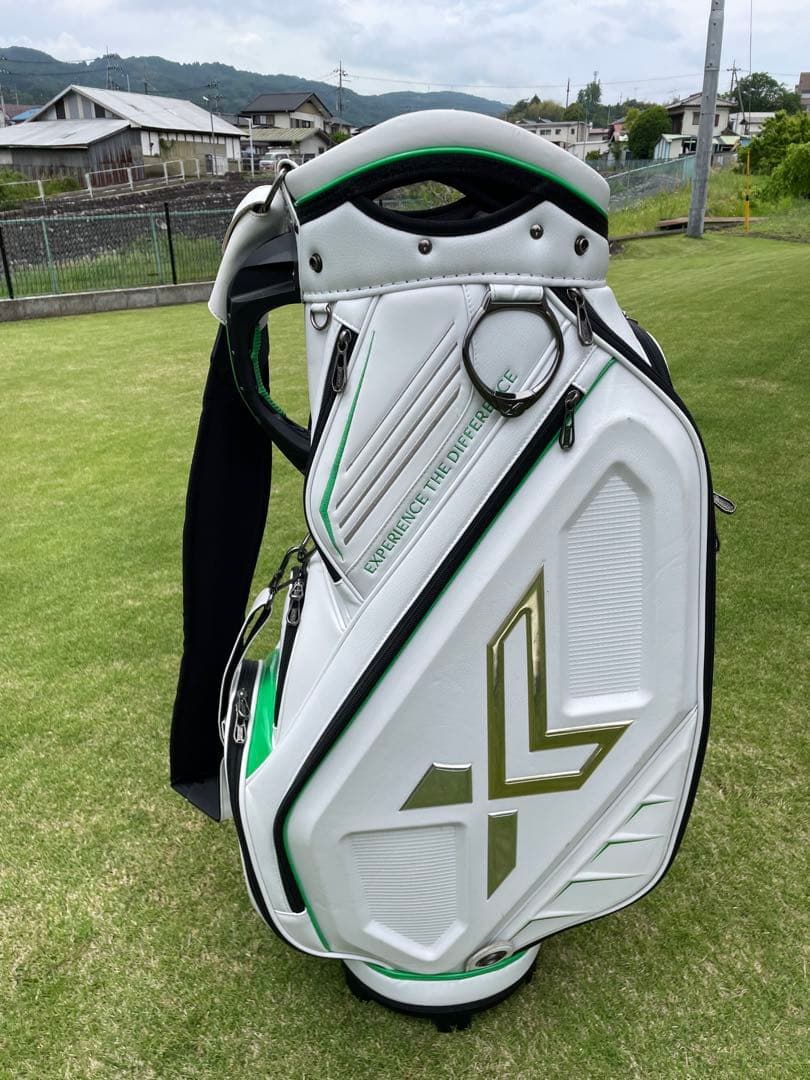 ゼクシオツアーモデル キャディバッグ 青木 瀬令奈プロレプリカモデル ゼクシオツアーモデル キャディバッグ 青木 瀬令奈プロレプリカモデル