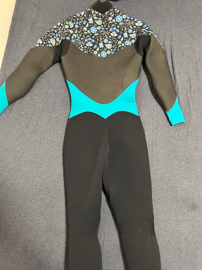 ARTIGHT フルスーツ 花柄 Mサイズ 楽天市場】薄手 ウェットスーツ レディース メンズ 水着 体型カバー