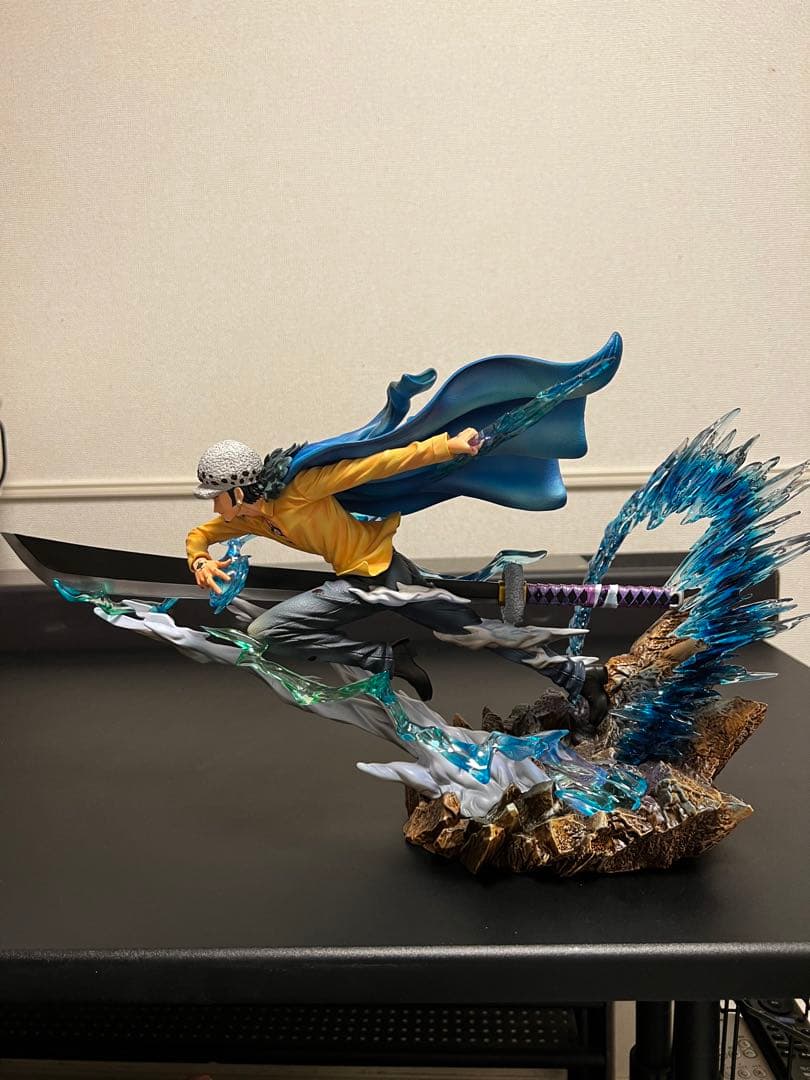 ワンピース トラファルガー・ロー フィギュア ガレージキット - メルカリ