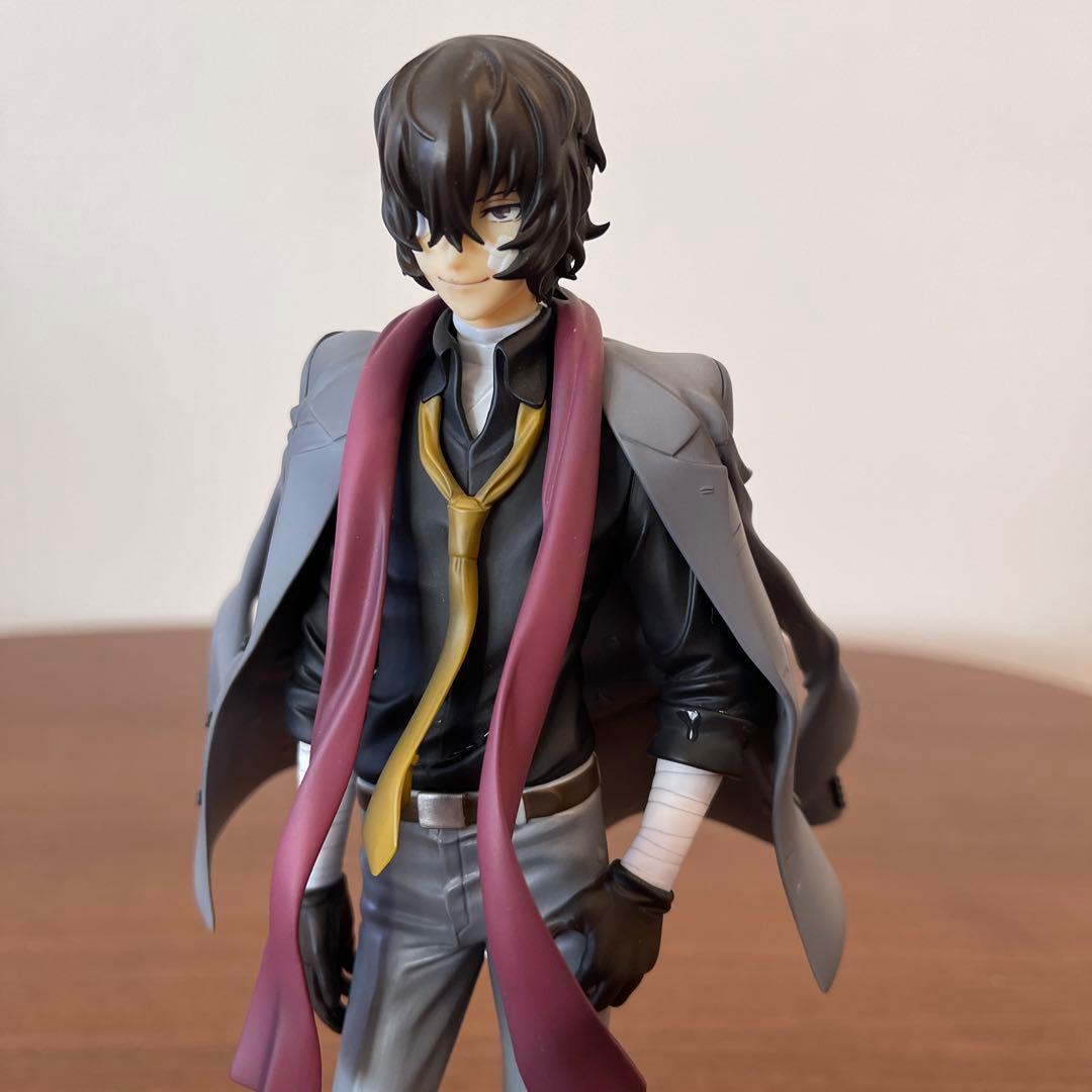 【正規品・希少】文豪ストレイドッグス 太宰治 1/8スケールフィギュア 黒の時代