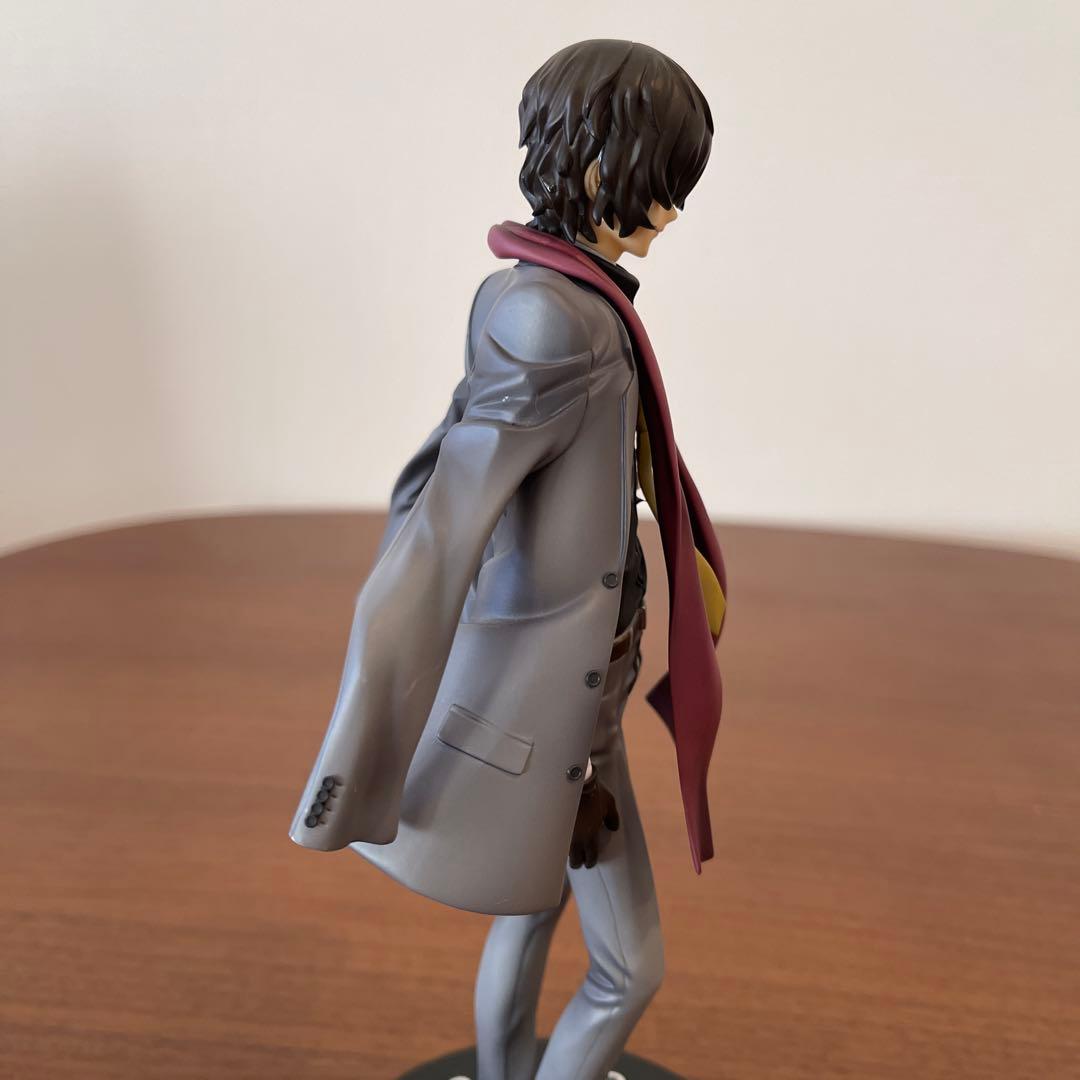 【正規品・希少】文豪ストレイドッグス 太宰治 1/8スケールフィギュア 黒の時代