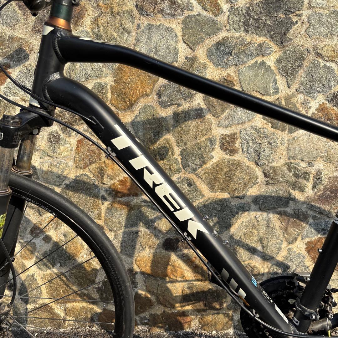 引取限定 TREK トレック 8.4DS 2017年 27インチ クロスバイク