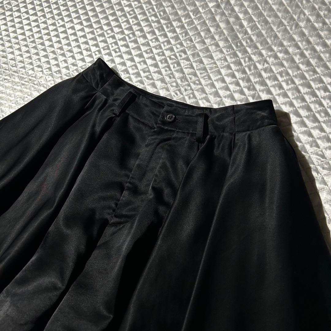 AD2022 23SS エステルサテンフレアキュロットスカート ショーツ 黒