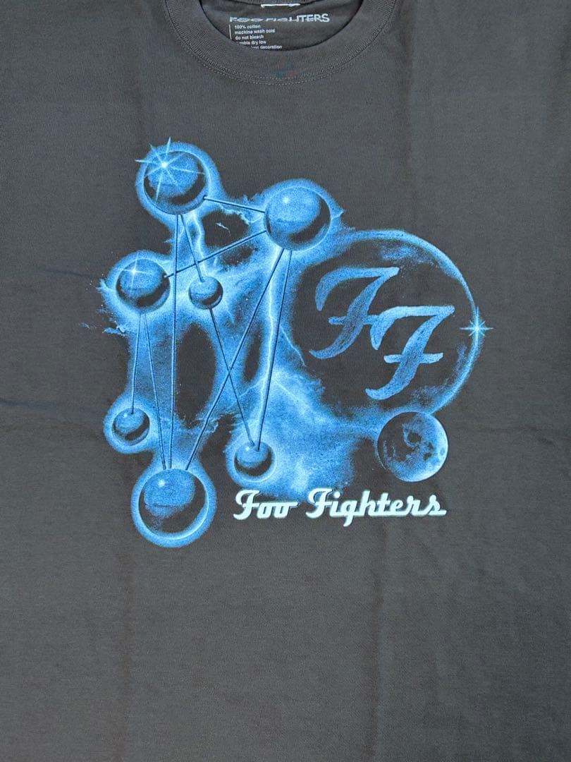 【新品未着用】Foo Fighters ブル-グローTシャツ