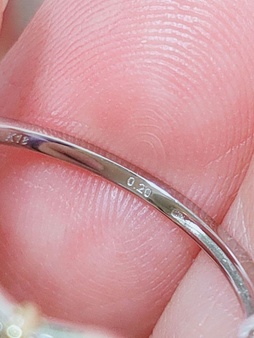 新入荷 未使用品 k18 pt950 ダイヤモンド 0.20ct リング