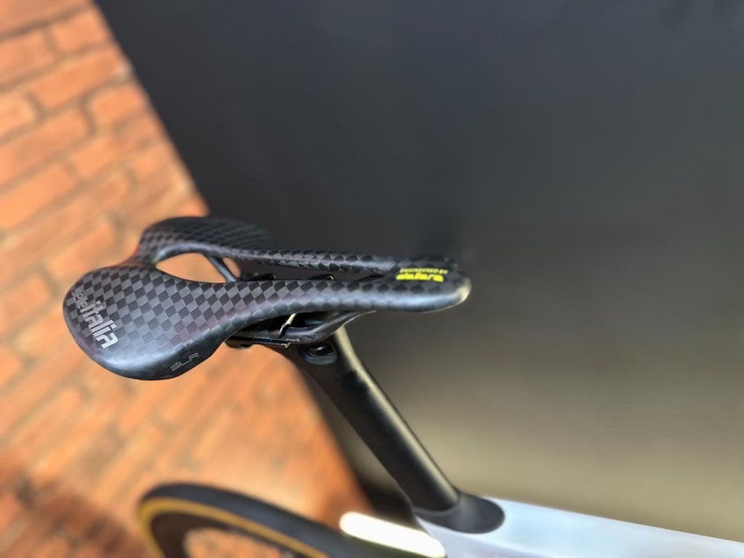 Cervelo SOLOISTO 56R8100 zippホイール無し - メルカリ