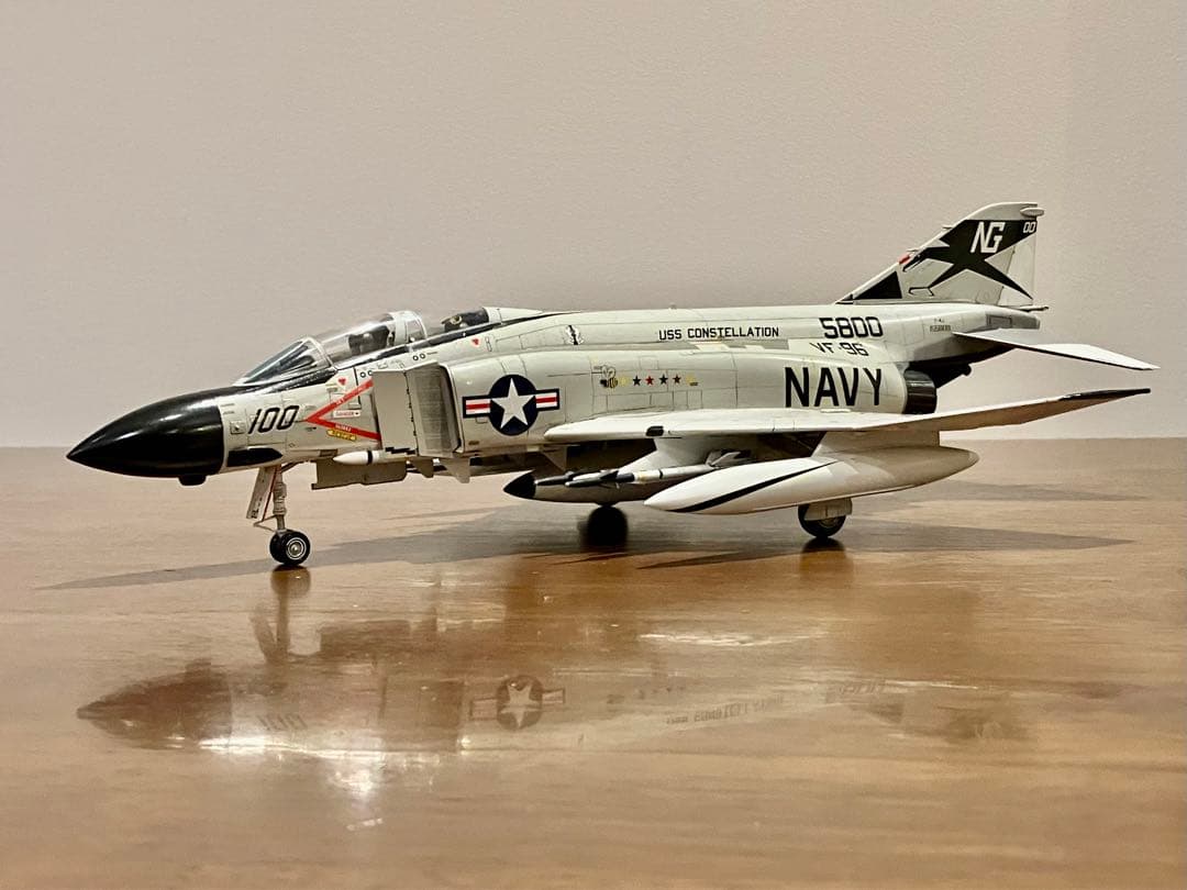 1/48 アメリカ海軍 F-4J ファントムII