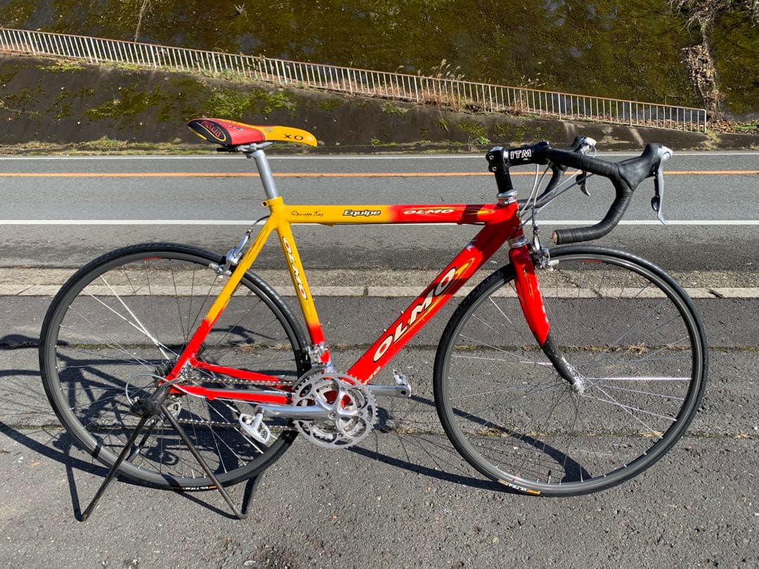 【即乘】送料無料OLMO ロードバイク SHIMANO 27速 Epuipe オオトモ ロードバイク 自転車 シマノ21段変速 2サイズフレーム 700