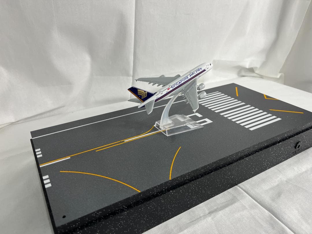 Delta Groove Roteiro1288　羽田空港滑走路再現　1/400