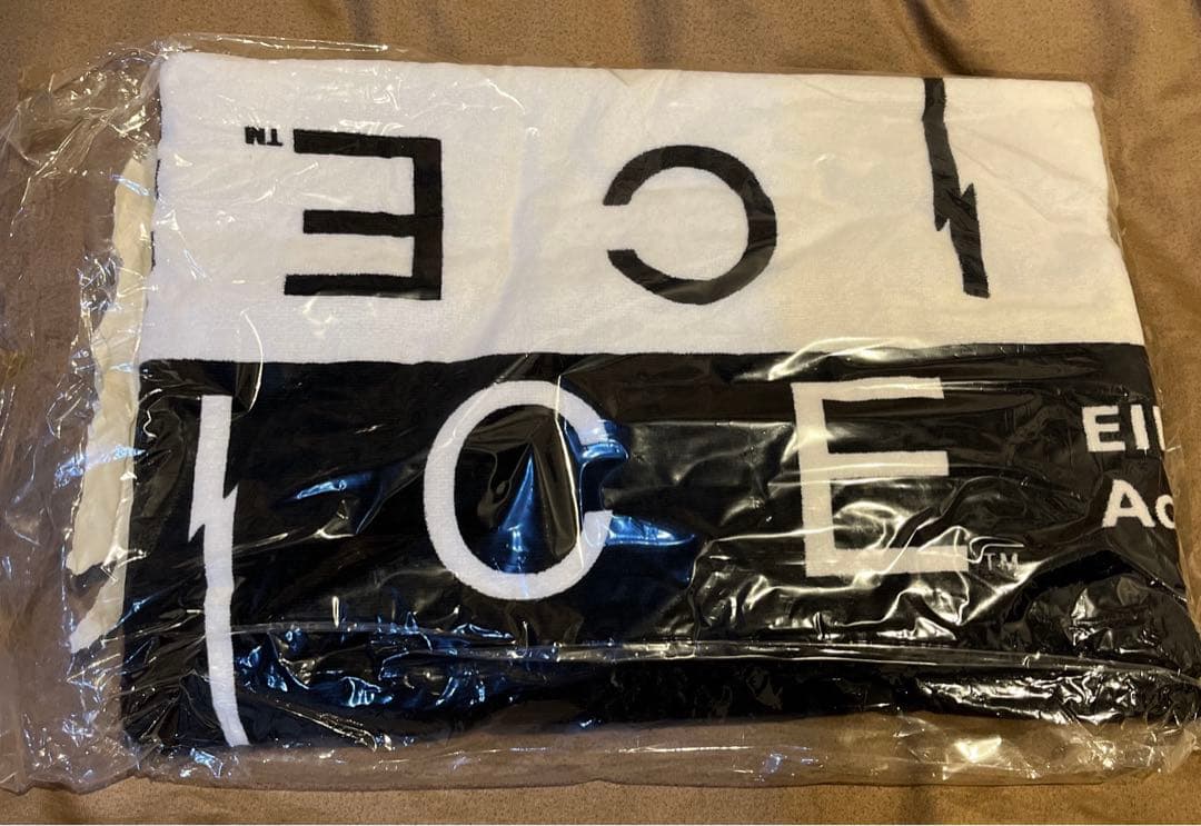 【コレクション放出！】矢沢永吉　ビーチタオルセット　おまけ付き　ツアーグッズ