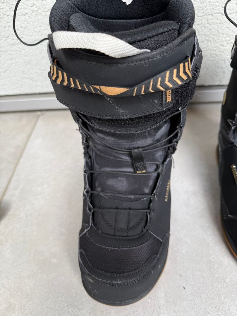 と*ん様 DEELUXE ID 27.5cm スノーボード　ブーツ 黒　ディーラ