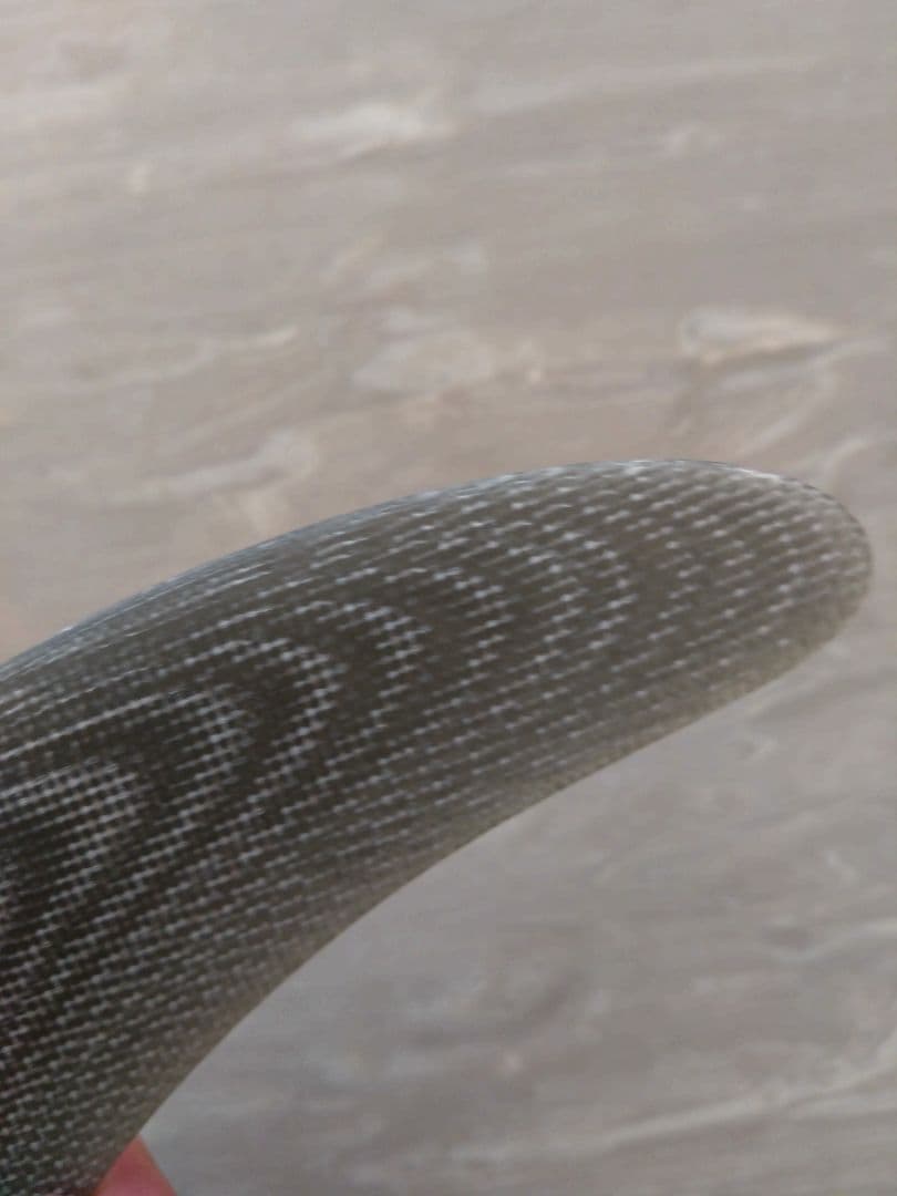 ガトヘロイ Tフィン9,5 デザインロゴ付きの通販はau PAY マーケット