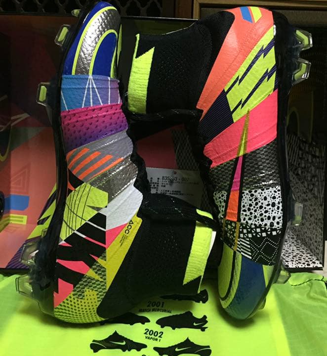 激レア 世界三千足限定 サッカー スパイク ワットザマーキュリアルFG