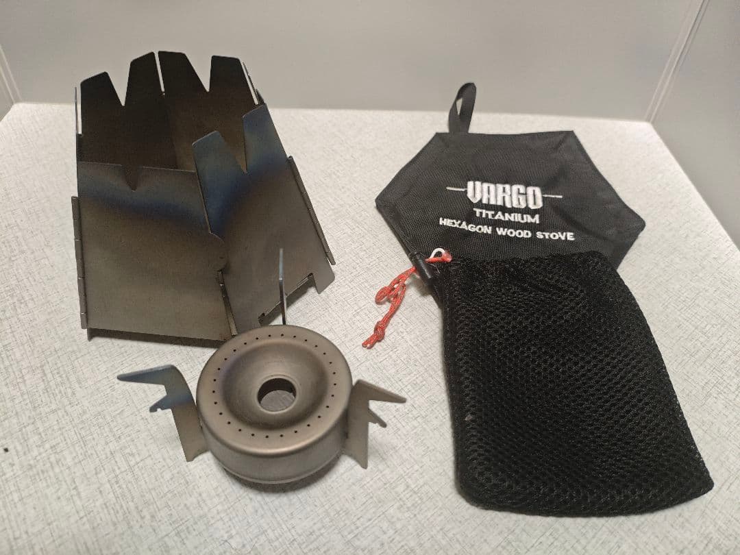 Vargo Hexagon Wood Stove チタン製 バーゴ -Hexagon Wood Stove ＆ Ultimate Fire Starter- | BBG