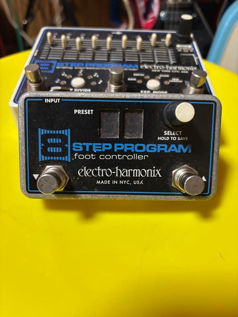 Electro Harmonix 8 Step Program とコントローラー