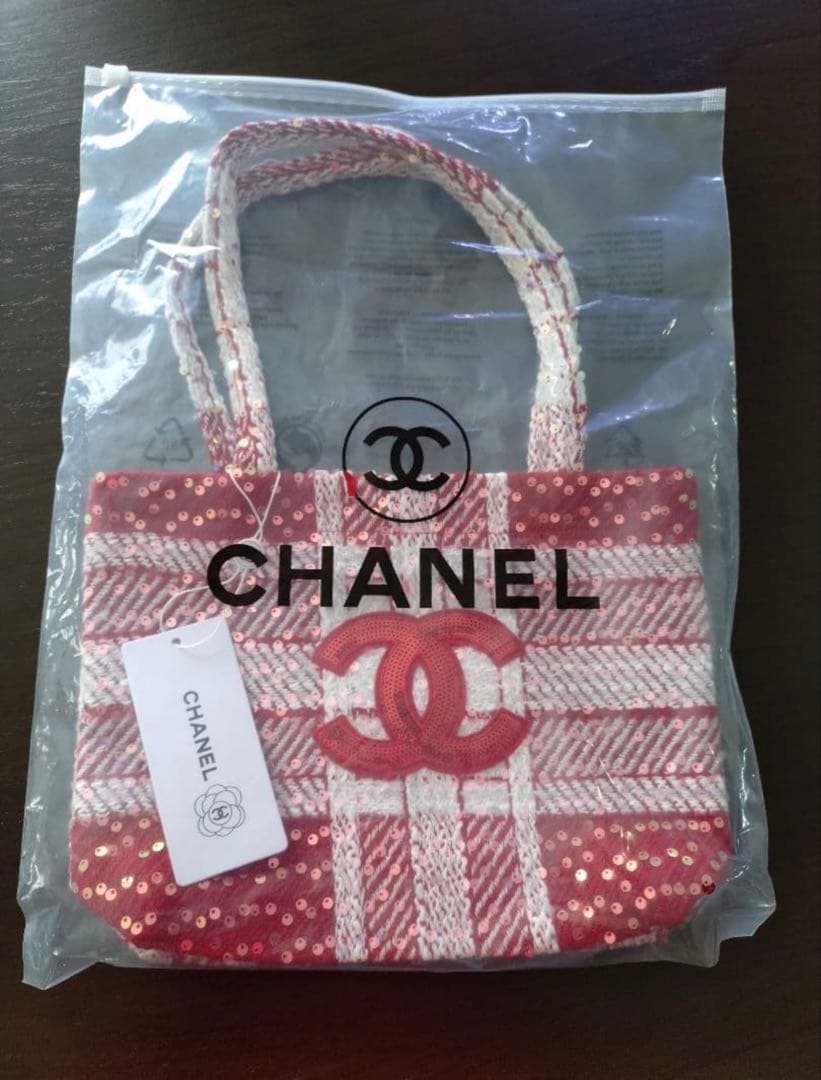 CHANEL ノベルティ トートバッグ 赤 ツイード スパンコール CHANEL】ツイードスパンコール トートバッグ レッド ノベルティ新品未