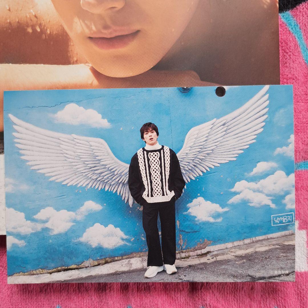 新田真剣佑 UP THE ROAD 特別限定版 サイン入り - メルカリ