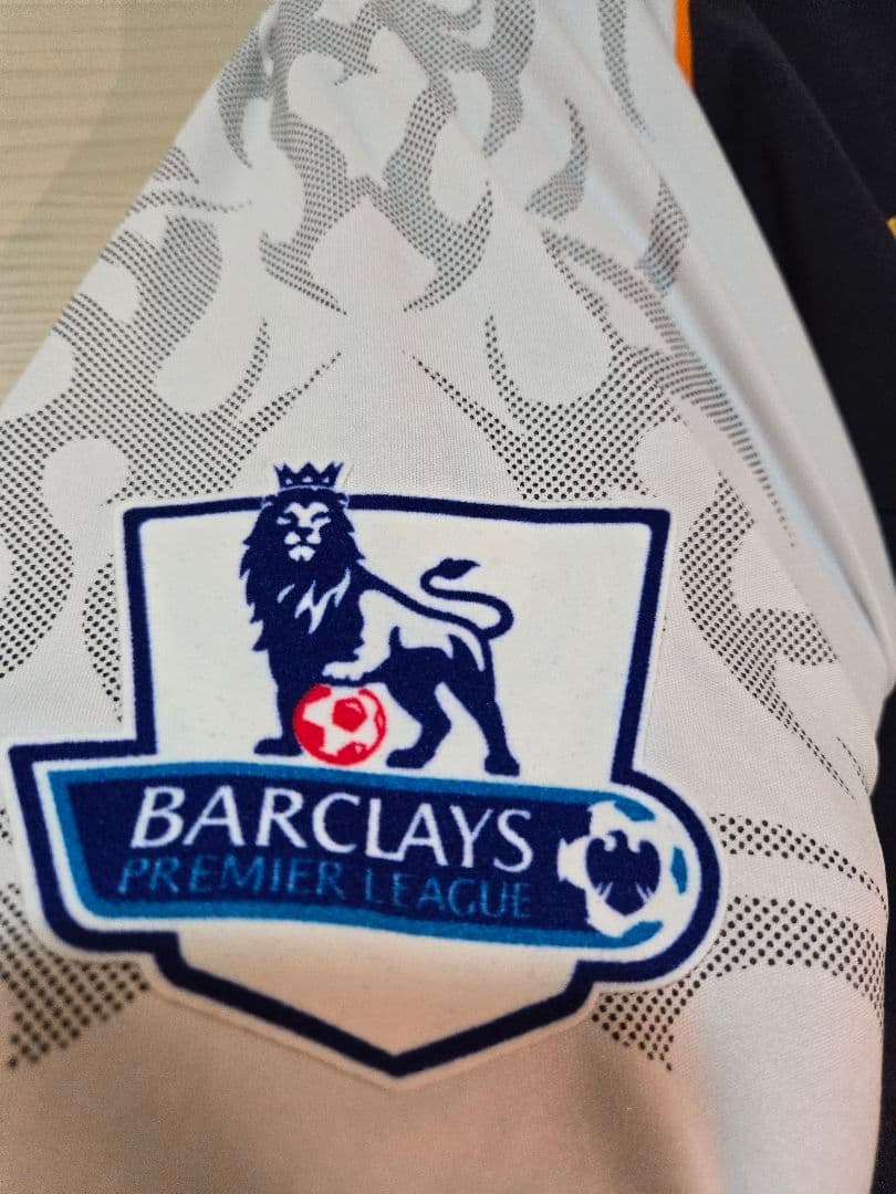 クラブの魂】​リバプール 12-13 3rdユニ ジェラード - メルカリ