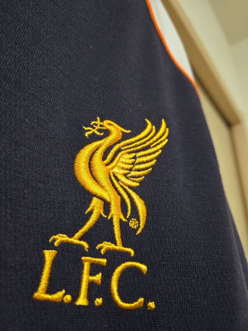 クラブの魂】​リバプール 12-13 3rdユニ ジェラード - メルカリ