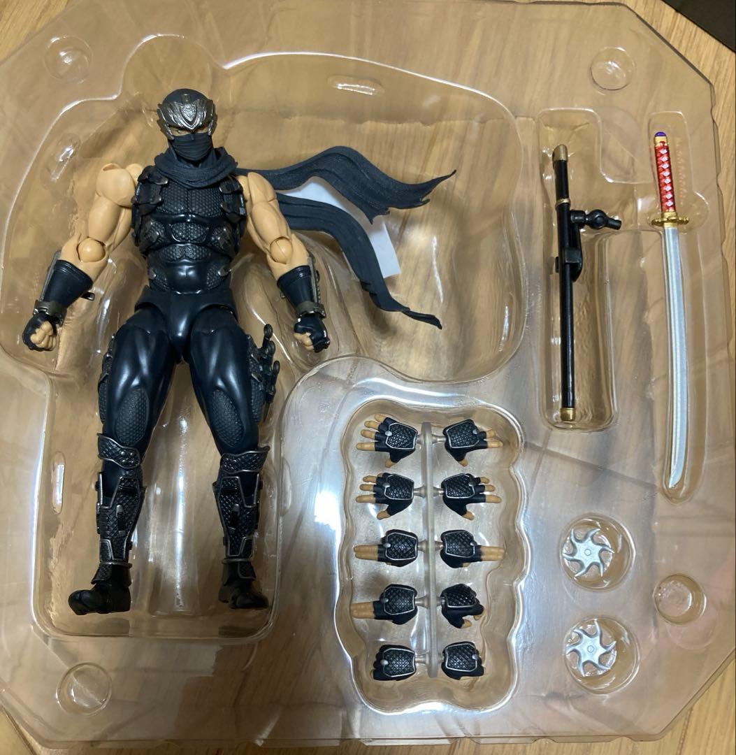 リボルテックアメイジングヤマグチ　リュウ・ハヤブサ