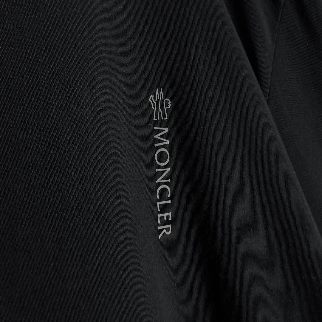 美品☆高級モデル☆ラバーロゴ☆アームデザイン】モンクレール ロンT