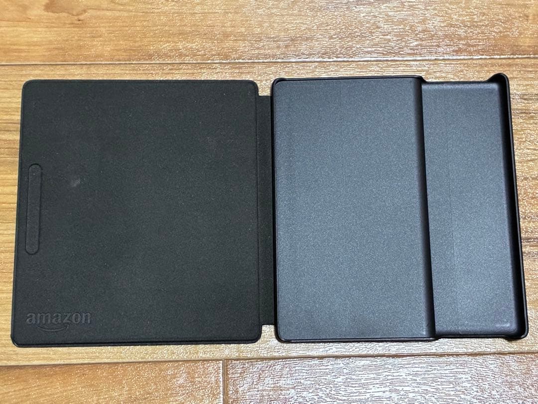 KindleOasis wifi+4G 32GB + カバー + マイクロusb 電子書籍リーダー